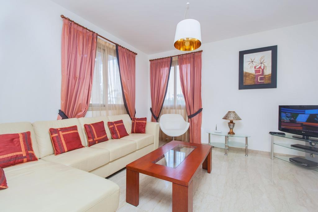 Villa Saraliana Sandy Beach Villas - Heated Pool - Jacuzzi - Private Beach Area Polis Kamer foto